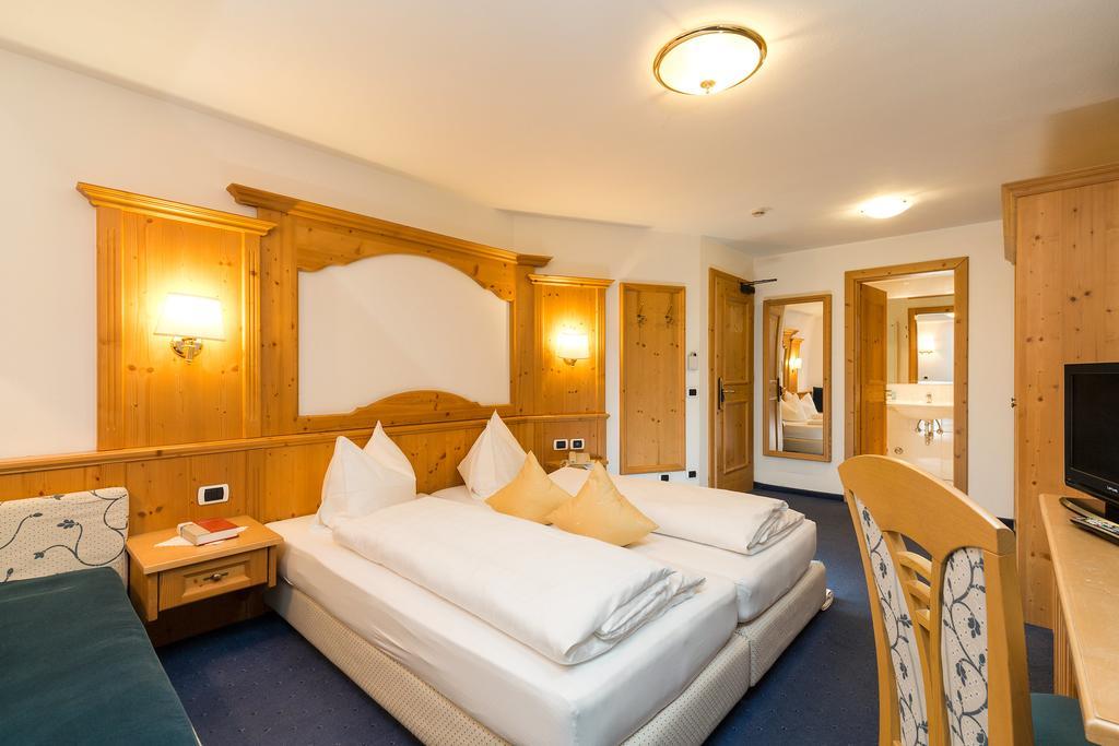 קורברה אין בדיה Hotel Bel Sit מראה חיצוני תמונה